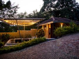 Ecofinca caprina los Guaduales (chalet colibrí)，位于拉米萨的酒店