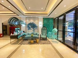 Xana Deluxe Hotel Guangzhou Xiguan Yongqingfang Zhongshan 8th Road Metro Station，位于广州荔湾区的酒店