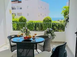 Apartamento Amplio en Planta Baja a 650 mts de la Playa con Parking y Piscina