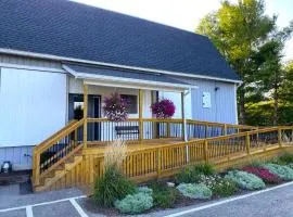 Lake Ontario Motel & Inn