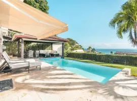 Charming villa with ocean view in Puerto Bahia