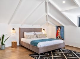 Valley Suites，位于Luzit的山林小屋