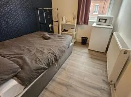 Double en suit room in Levenshulme