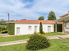 Casa da Hera by House and People，位于蓬德利马的酒店