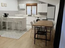 APARTAMENTOS CASA FREDI - Las LLaceries