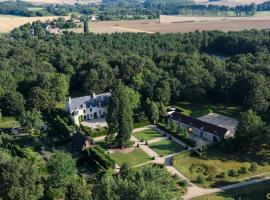 Domaine de Poulaines près Valençay Val de Loire Berry，位于Poulaines的酒店