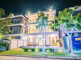 Villa FLC Sầm Sơn KT-06-04，位于岑山的酒店