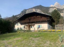 Chalet Savoyard 6 pers vue panoramique Chez Mani，位于萨莱切的酒店