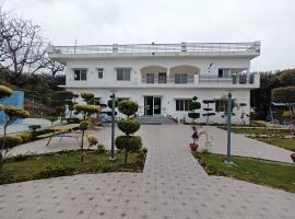 Hotel Katapathar Resort and Restaurant，位于Kāta Patthar的酒店