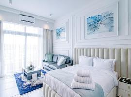 Menlyn Maine Luxury Apartments 11th & 14th floor with Balcony，位于比勒陀利亚的自助式住宿