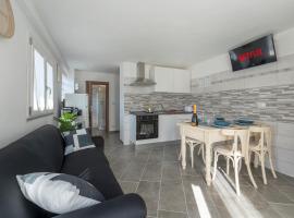 La Maison Paradiso - vista panoramica & giardino，位于Alpette的酒店