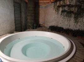 Espacios amplios con terraza y piscina spa