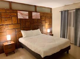 Pen&iacute;nsula Hostel，位于伊基克的住宿