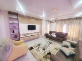 E6 Apartment (24 Hours Electricity + Affordable Luxury)，位于Aso的酒店