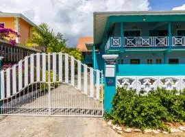 Beach House In Crown Point- walk to the beach