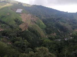 Cabaña Natura GREEN，位于Líbano的酒店