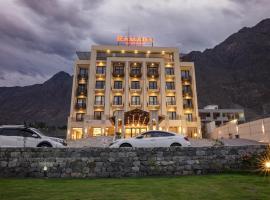 Ramada Hotel Gilgit，位于吉尔吉特的酒店
