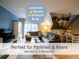 Lotsenkoje Fehmarn mit Balkon & Sauna, perfekt für Familien，位于伯格奥夫费马恩的酒店