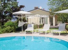 Villa Ilaria with private pool and lake view