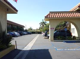 Anaheim Astoria Inn & Suites，位于安纳海姆的汽车旅馆