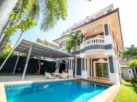 3BR Pool Villa Pattaya-Walking Street-Central-Beach，位于南芭堤雅的酒店