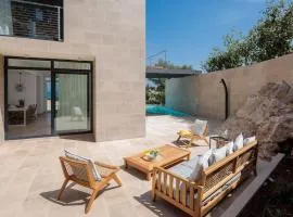 5-star modern stone villa Sea La Vie