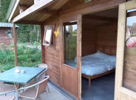 Wijndomein de Vier Ambachten -overnachten in de wijngaard，位于Simonshaven的酒店