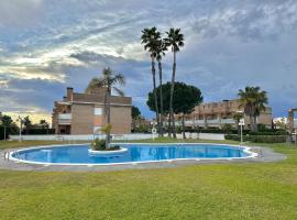 Villa Alex Altafulla Hermosa casa con espectaculares vistas al mar y a tocar de una idílica calita，位于阿尔塔夫拉的海滩短租房