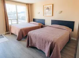 Clarkson Village Motel, 1815 Lakeshore Rd West Mississauga