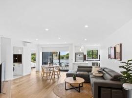 3 bedroom family apartment near Chadstone，位于查斯顿的酒店