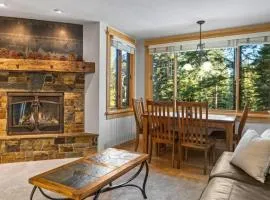 Northstar Ski Trails Condo Walk to Village 3 Year-Round Hot Tubs in Rec. Center