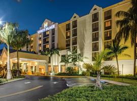 Hyatt Place Fort Lauderdale Cruise Port & Convention Center，位于劳德代尔堡堤道第17大街的酒店