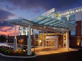 Hyatt Place at The Hollywood Casino Pittsburgh South，位于华盛顿的酒店