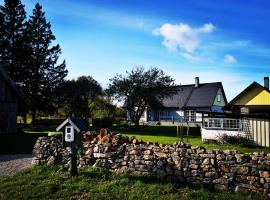 Saadumäe Holiday House，位于Saareküla的酒店