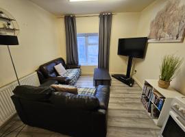 2 bedroom apartment in Greater Manchester，位于阿什顿下安林恩的度假短租房