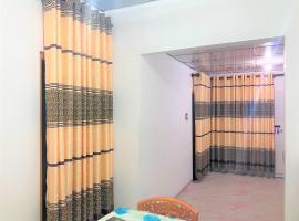 Grand Refuge Holiday Rooms，位于阿努拉德普勒的青旅