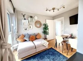 Urban Living - Top Floor Apartment