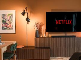 Guestly Homes - Elite Studio，位于皮特奥的海滩酒店