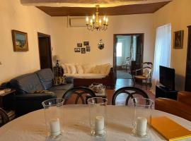 Appartement familial au cœur du village d’Olmeto，位于奥尔梅托的酒店