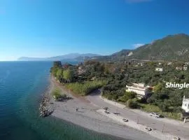 Nafpaktos Shingle Villa