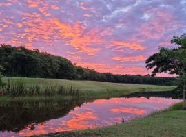 Residencia Campo Golf Altozano，位于比亚埃尔莫萨的酒店