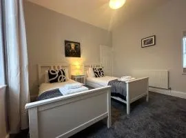 79 Hambledon-2Bed upstairs flat