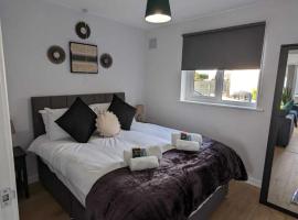 OPP Sidmouth - Cosy Coastal Chalet great views! BIG SAVINGS booking 7 days or more! - Dogs by Request Only，位于锡德茅斯的自助式住宿