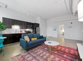 CozySuites Lavish 1BR, Downtown Pittsburgh，位于匹兹堡的酒店