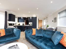 Stylish-2BR, Boutique property, 5min to ManAirport，位于威森肖的酒店