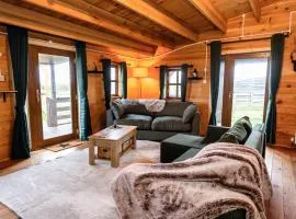 Reindeer Lodge Very Special Retreat With Private Hot Tub Near Cannock Chase By StayStaycations
