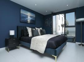 SoHot Stays Beach Haven Apt With Sea Views A Balcony & Free Parking，位于拉姆斯盖特的酒店