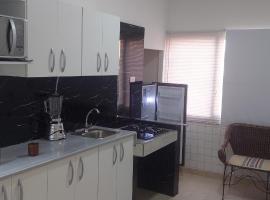 Apto cerca a Paseo Colon，位于Puerto La Cruz的酒店