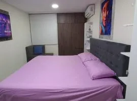 Apartamento con excelente ubicación.