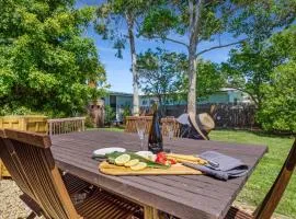 Captains Cottage - Huskisson - Pet Friendly